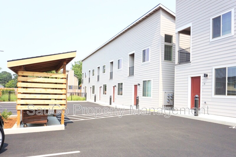 Beaverton Condo: 17345 Southwest Blanton Street - 2