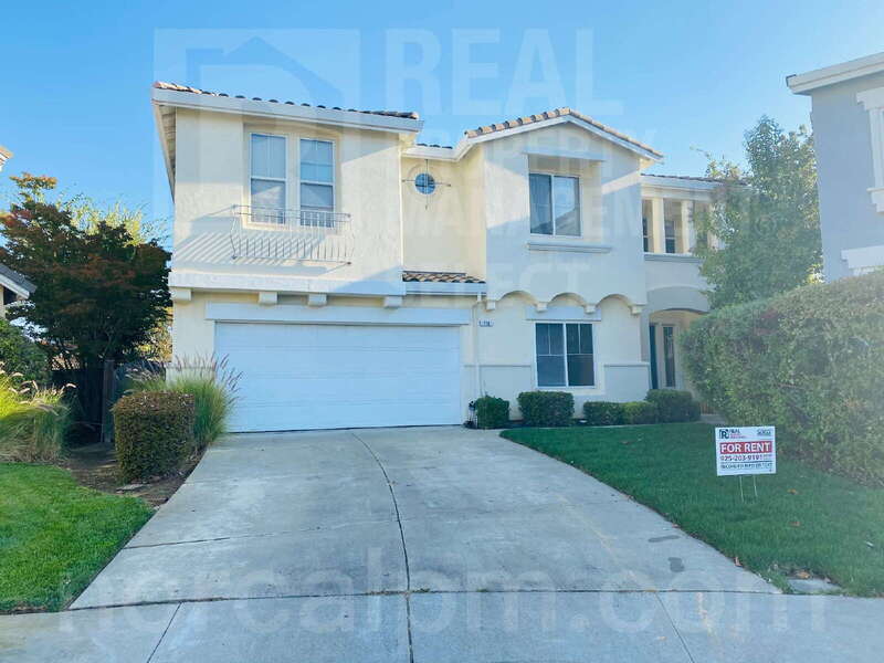 Martinez House: 116 Burgundy Ct