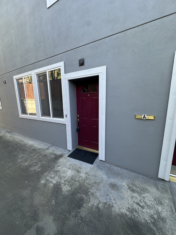 Seattle Condo: 5106 Green Lake Way N. - A