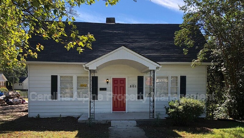 Gastonia House: 801 W 2nd Ave