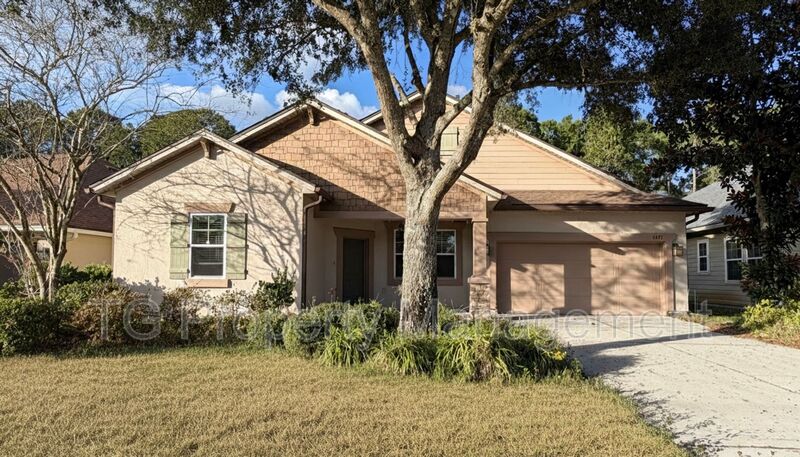 Jacksonville House: 6475 Greenland Chase Blvd