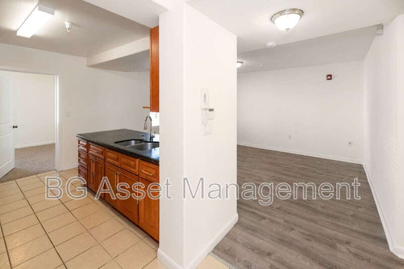 Oakland Condo: 1459 MacArthur Blvd