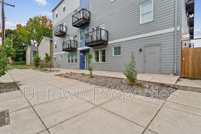 Portland Condo: 6263 N Cecelia St