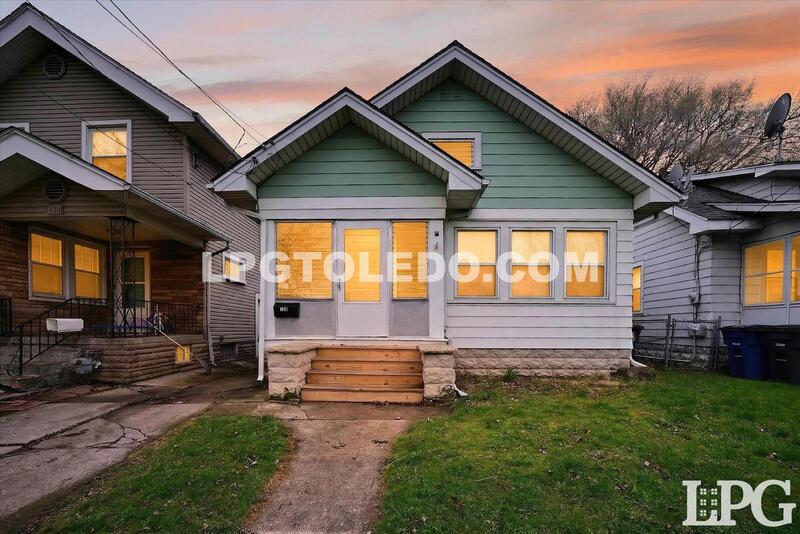 Toledo House: 128 Carbon St.