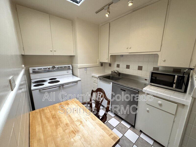 Main Rental Photo 4