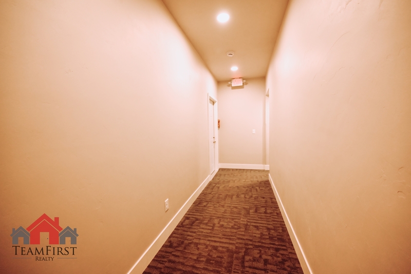 Black Creek Condo: 205 North Maple Street