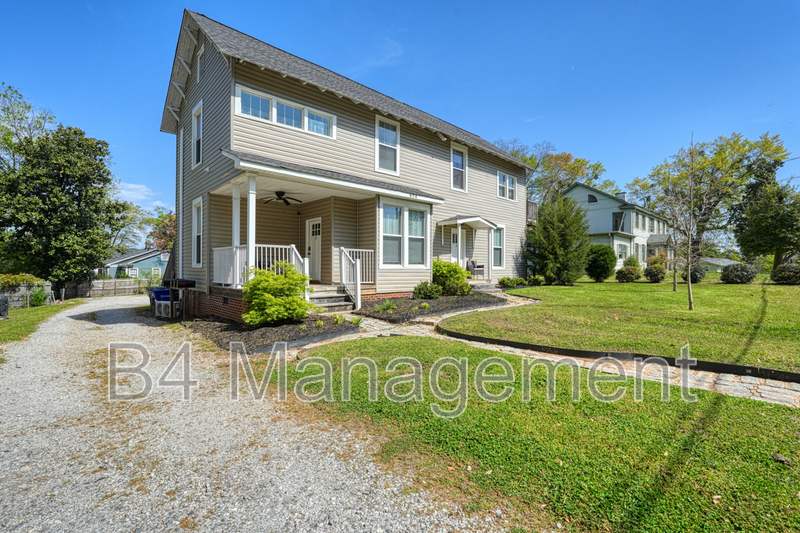 Spartanburg Condo: 654 Ravenel St