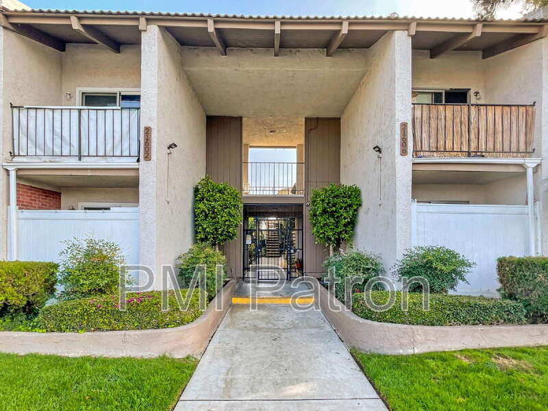 Hawaiian Gardens Condo: 21602 Belshire Ave