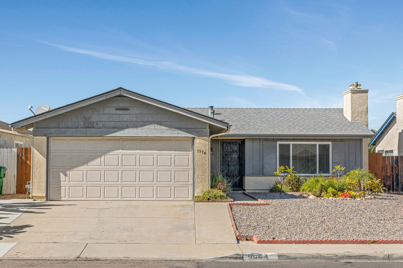San Diego House: 9994 Parkdale Avenue