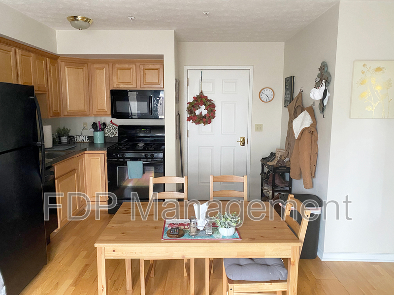 Rochester House: 660 East Avenue