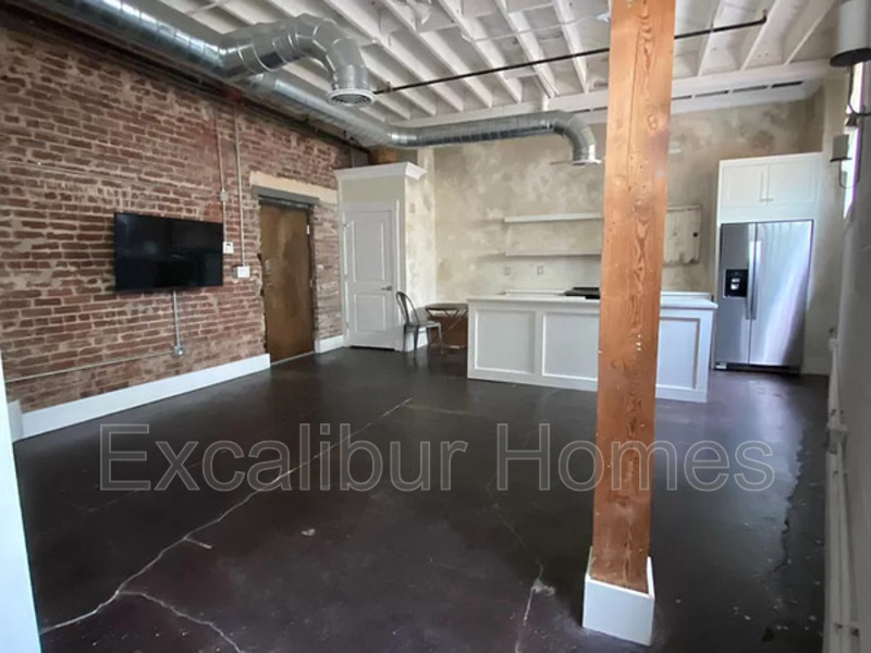 Atlanta House: 510 Whitehall St