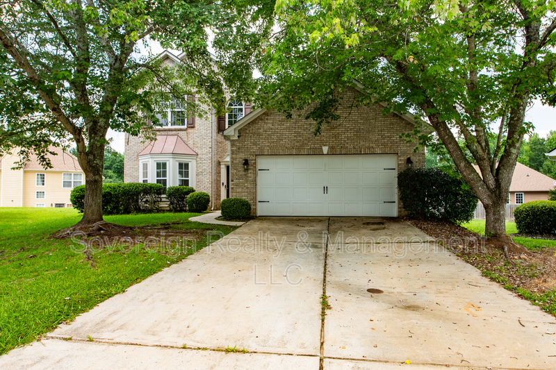 Lithia Springs House: 7702 Parkside Dr