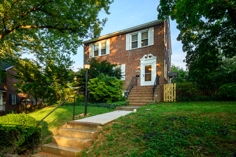 Baltimore House: 306 Kingston Road