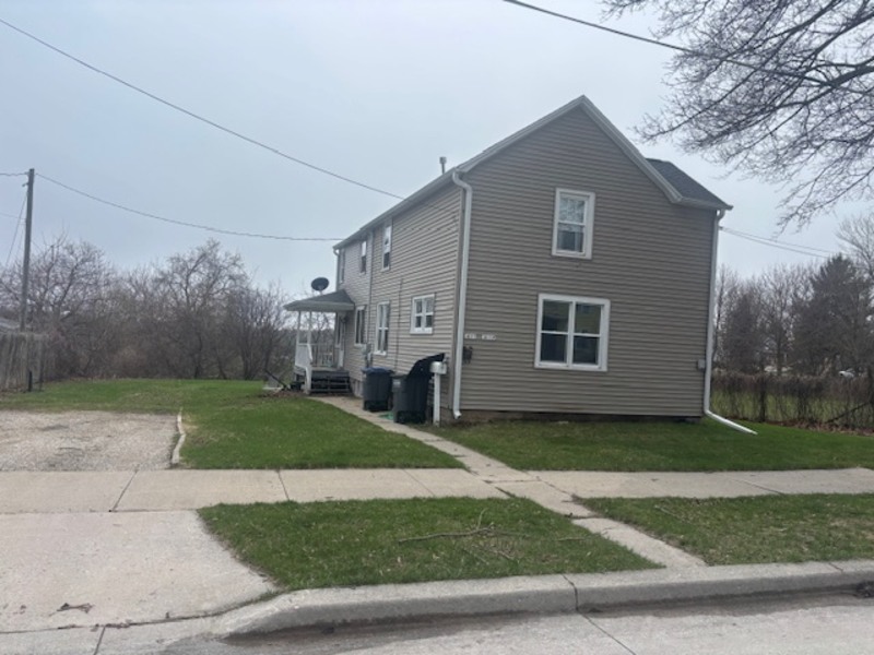 Sheboygan Condo: 1611 Ontario Avenue - Lower