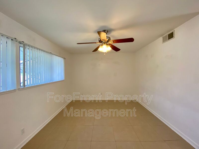3419 Shady Springs San Antonio TX 78230-4932 - Photo 4