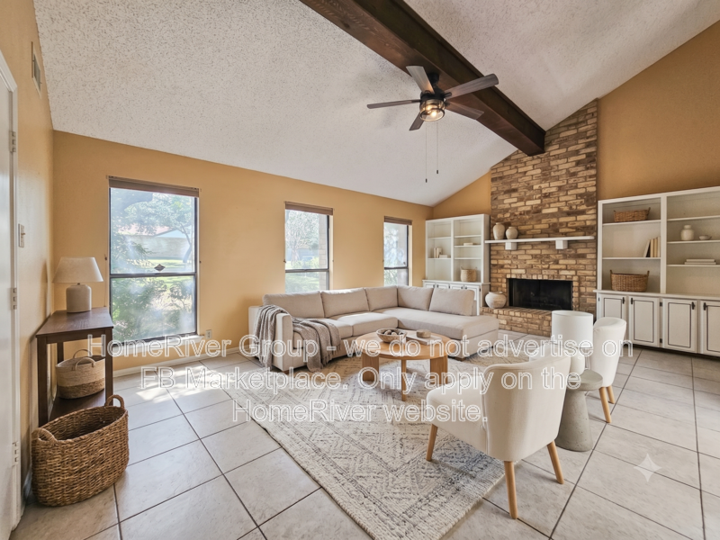 San Antonio House: 8823 Wellesley Manor Dr