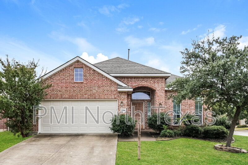 Sachse House: 6004 Lakecrest Drive