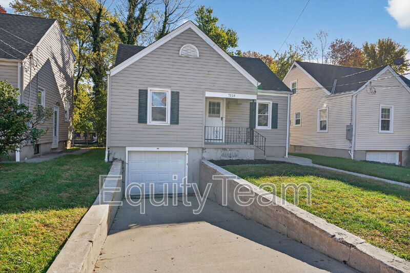 North College Hill House: 7020 La Boiteaux Avenue