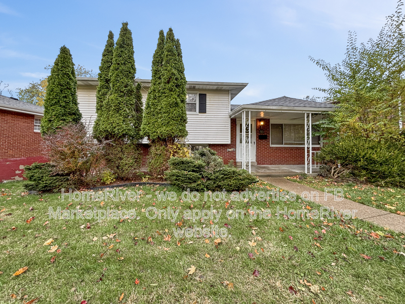 Pittsburgh House: 915 Lindenwood Dr