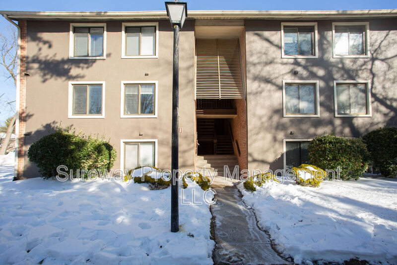 Voorhees Condo: 171 Echelon Rd