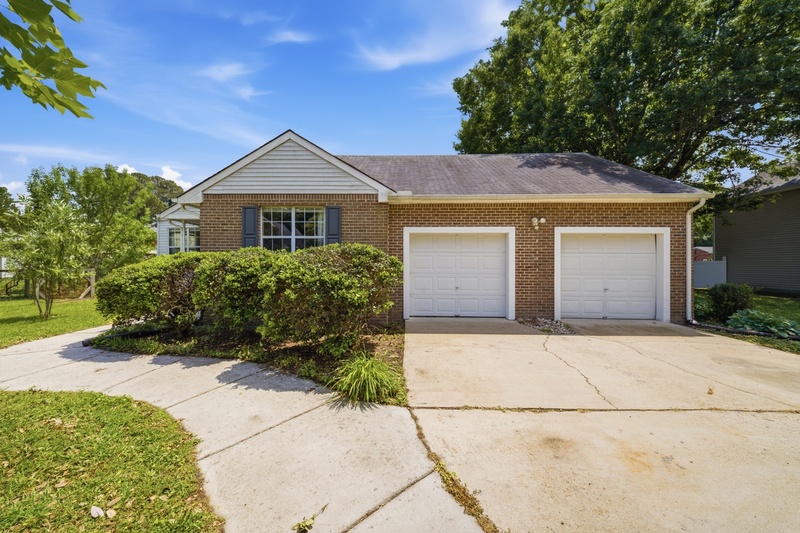 Norfolk House: 4553 Shoshone Court