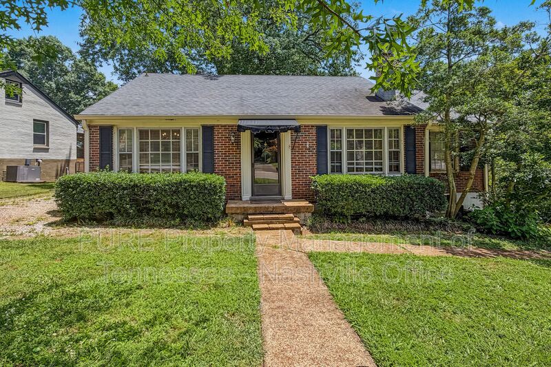 Nashville House: 5655 Kendall Dr