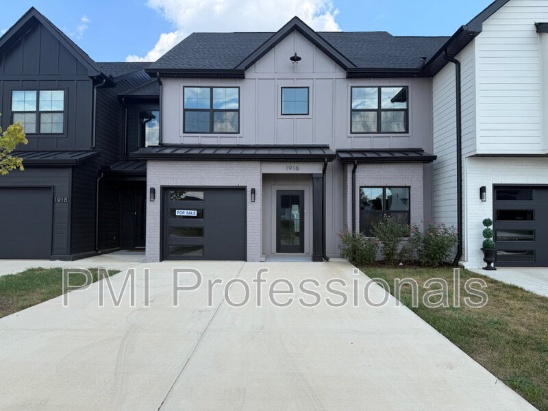 Murfreesboro Townhome: 1916 Gracie Bug Loop