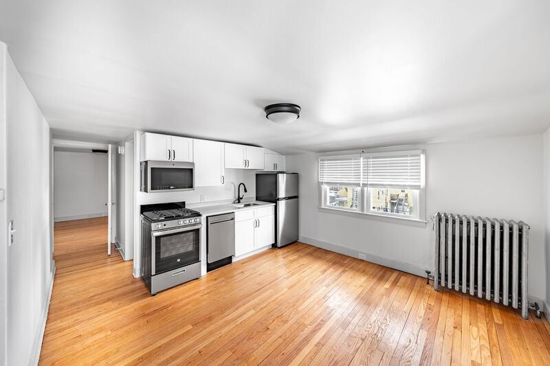 Saratoga Springs Condo: 107 Caroline Street