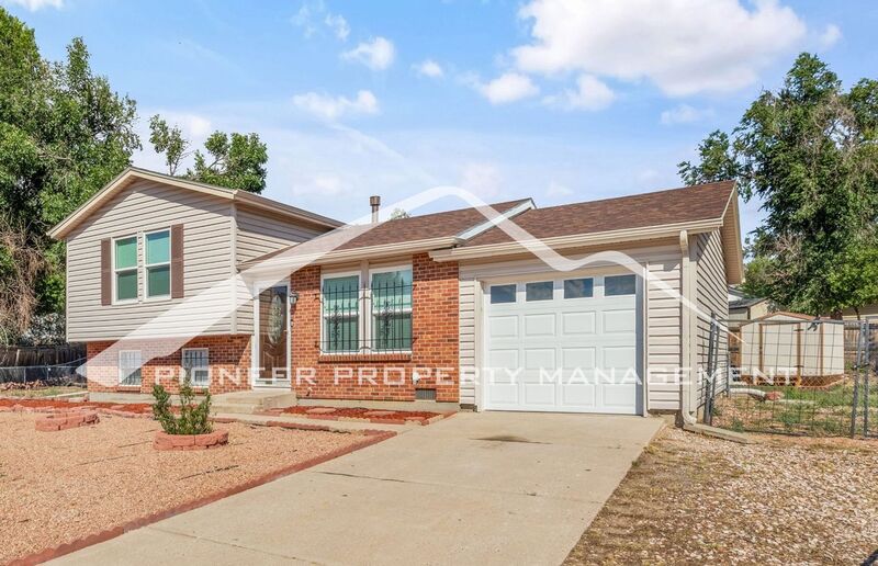 Colorado Springs House: 2399 Jet Wing Dr