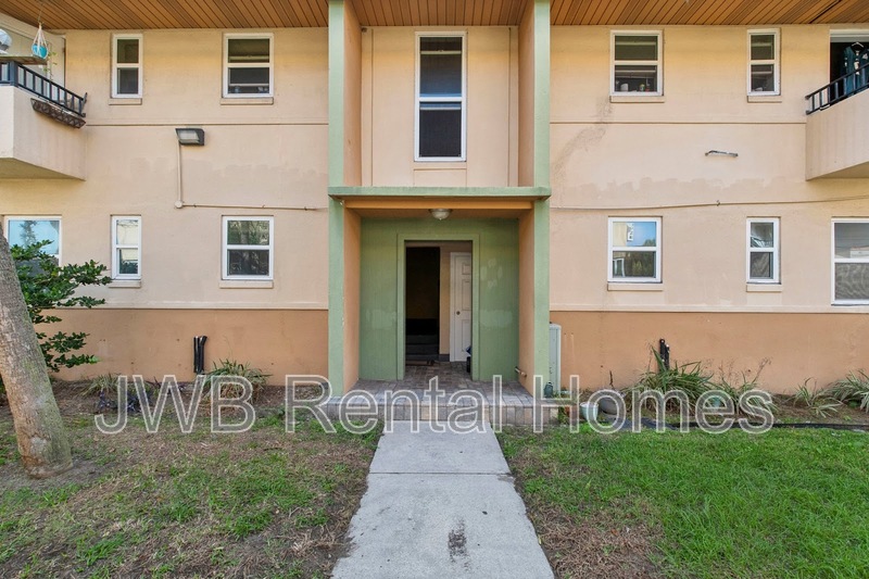 Jacksonville Beach Condo: 226 16th Ave N