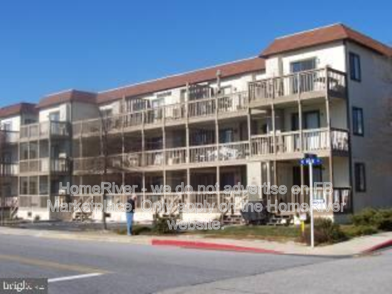 Ocean City House: 14401 Tunnel Ave