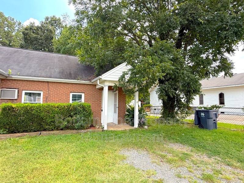 Stanley Condo: 206 Blacksnake Rd