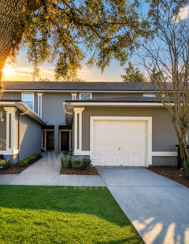 Jacksonville Townhome: 4807 Playpen Dr