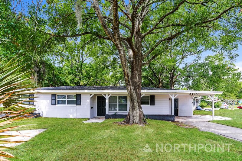 Jacksonville House: 8130 Argentine Dr W