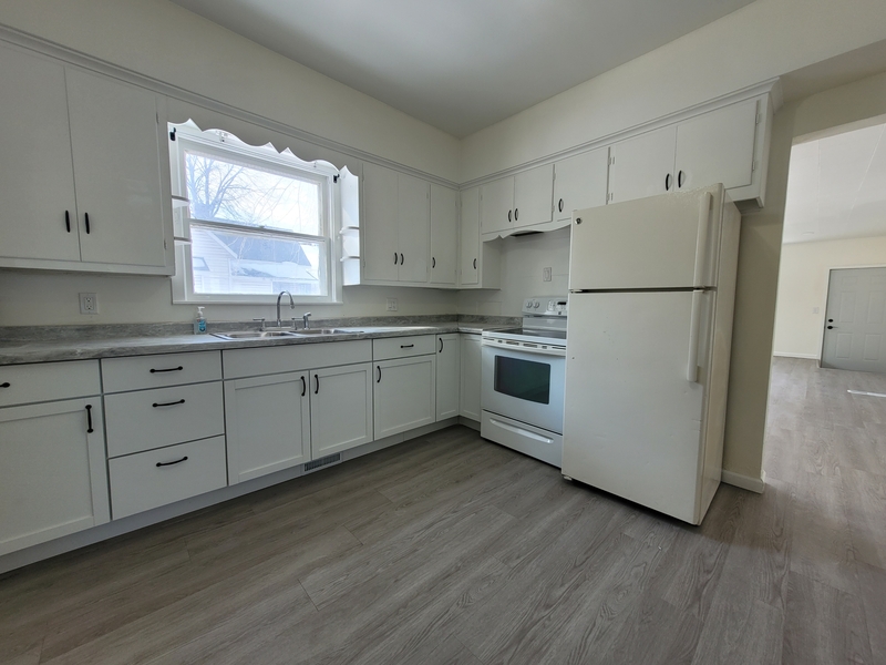 Green Bay House: 881 West Mason Street