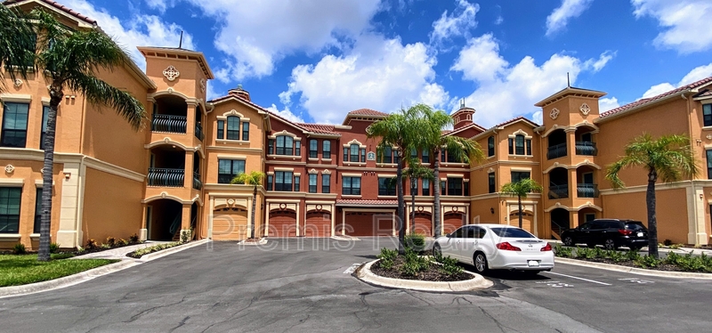 Clearwater Condo: 2738 Via Tivoli #235A