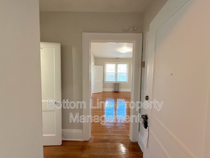 Charlotte Condo: 2108 E 7th St