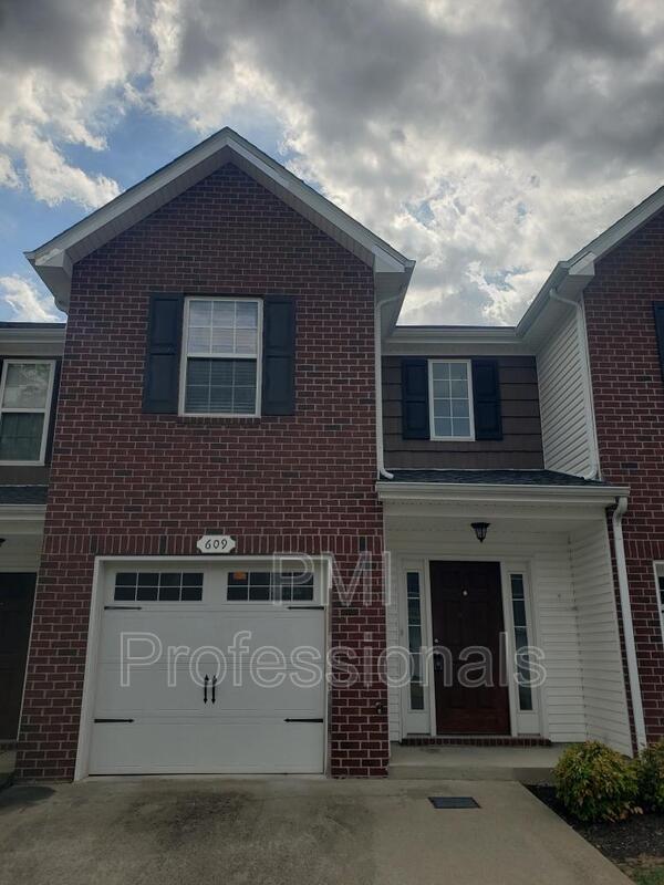 Smyrna Townhome: 609 Bonneville Ln