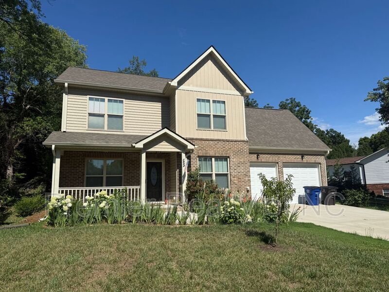 Winston Salem House: 3963 Talcott Ave