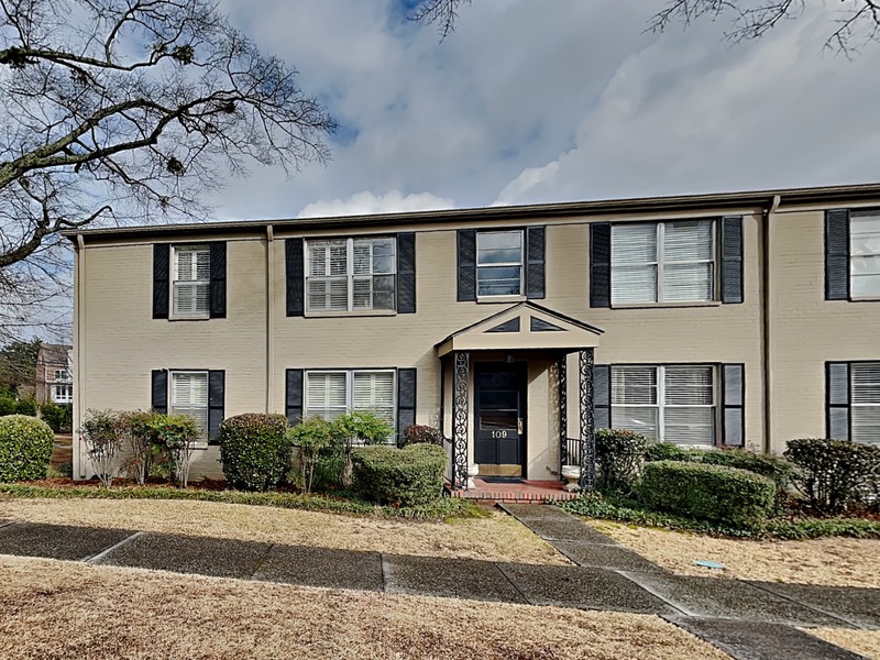 Mountain Brk House: 109 Memory Ct