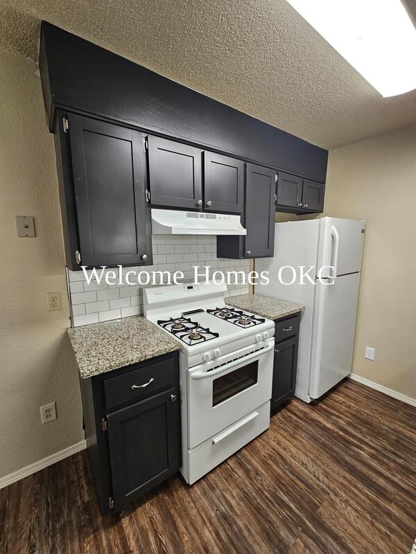 Choctaw Condo: 16180 Northeast 23rd Street - 1102