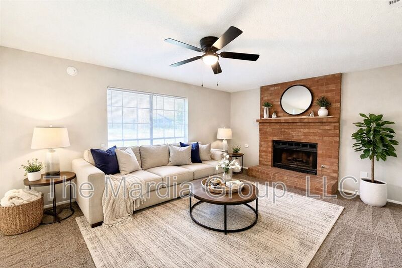 Sachse House: 3813 William St