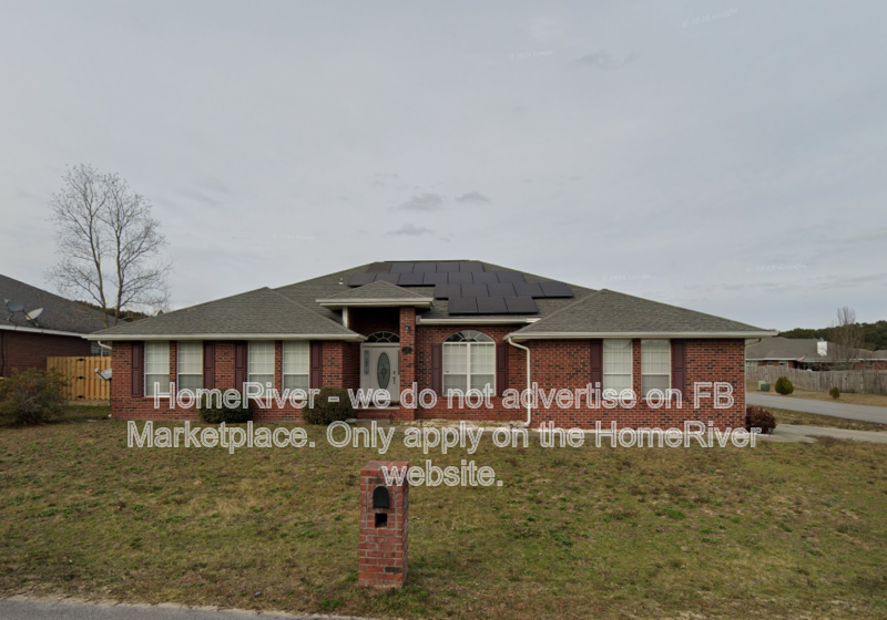 Crestview House: 2107 Hagood Loop