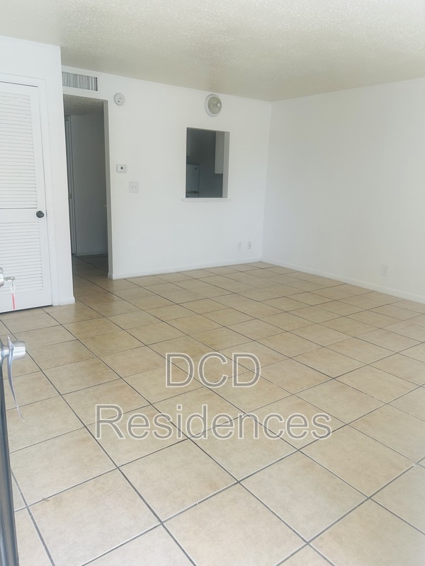 Largo House: 55 Jasper Street