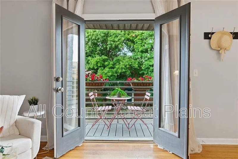 Main Rental Photo 17