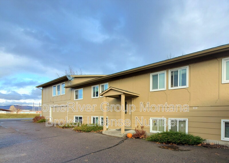 Missoula House: 909 Pattee Creek Dr