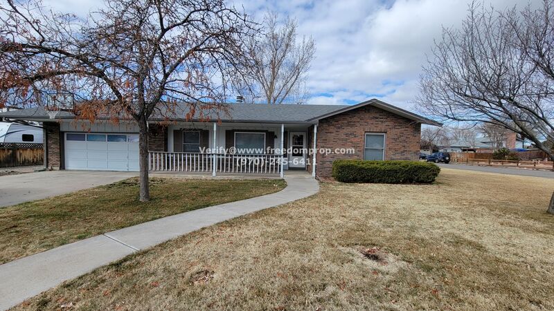 Grand Junction House: 595 Starlight Drive