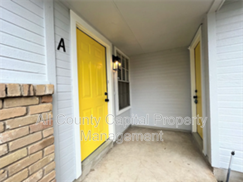 Austin House: 12214 Thompkins Unit #A