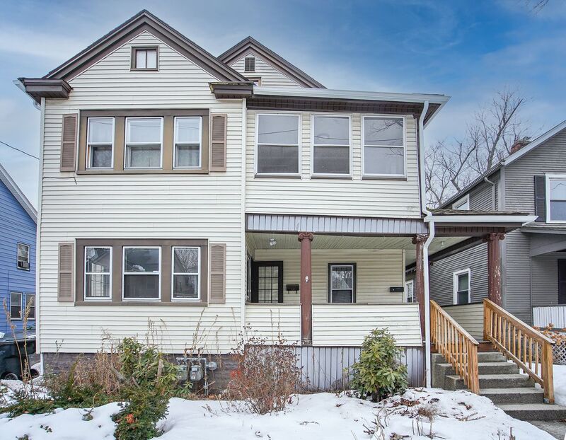 Springfield Condo: 50 Howes St