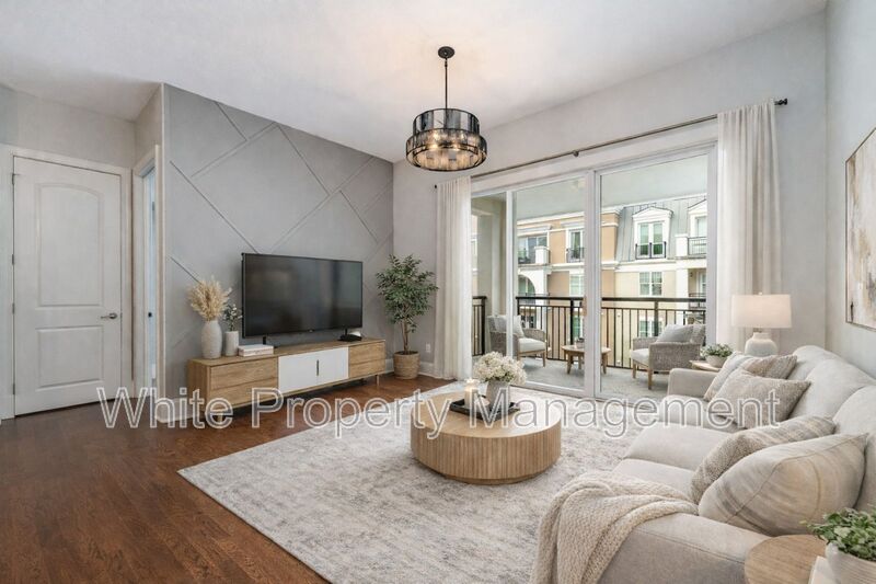 Charlotte Condo: 4625 Piedmont Row Drive